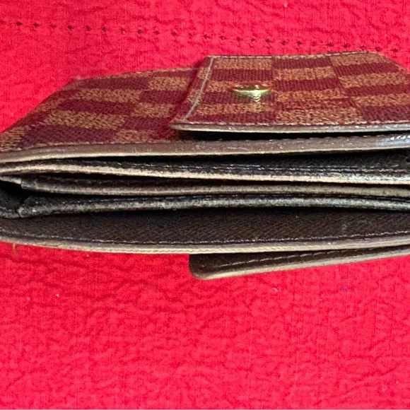 Louis Vuitton Brown Checkered Wallet - Picture 6 of 9